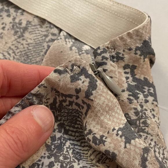 American Eagle Lightweight Snakeskin Midi Skirt, Size Large - Picture 3 of 9